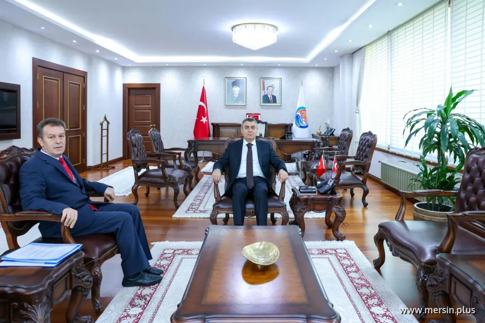 Mersin Valisi Atilla Toros’tan Hasan Arı’ya Yeni Görevinde Başarı Dileği