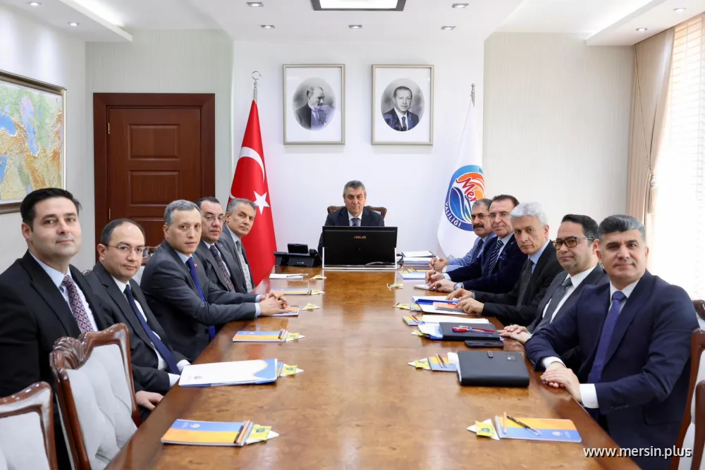 Mersin Valiliği’nde Koordinasyon Zirvesi: Vali Toros, Vali Yardımcıları Ve Kaymakamlarla Bir Araya Geldi