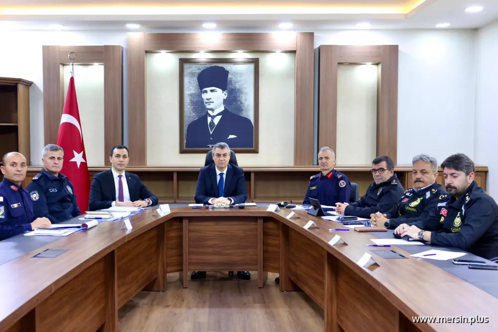 Vali Atilla Toros Başkanlığında Çamlıyayla’da Güvenlik ve Asayiş Toplantısı Yapıldı