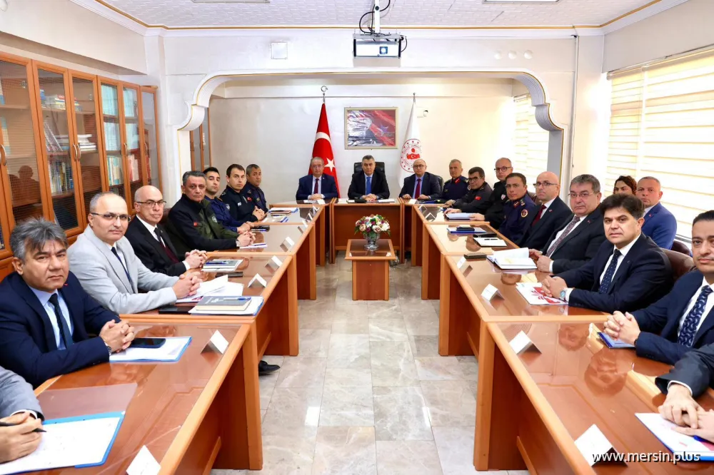 Vali Atilla Toros Başkanlığında Erdemli’de Kritik Değerlendirme Toplantısı