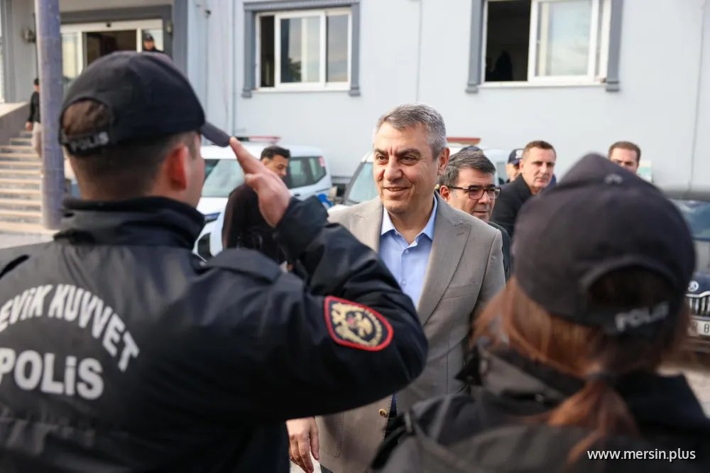 Vali Atilla Toros’tan Karaduvar Polis Merkezi Personeline Bayram Kutlaması