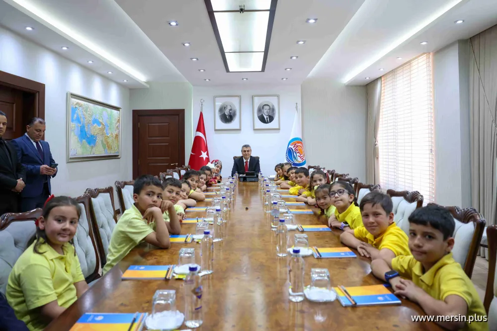 Vali Atilla Toros Öğrencilerle Buluştu: Silifke’de Eğitime Yakın İlgi