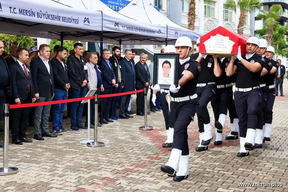  Vali Atilla Toros’tan Merhum Komiser Ferit Arslan İçin Başsağlığı Mesajı
