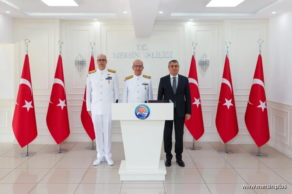     "Mersin’de Kritik Görüşme: Koramiral Ahmet Kendir ve Vali Atilla Toros Bir Araya Geldi",