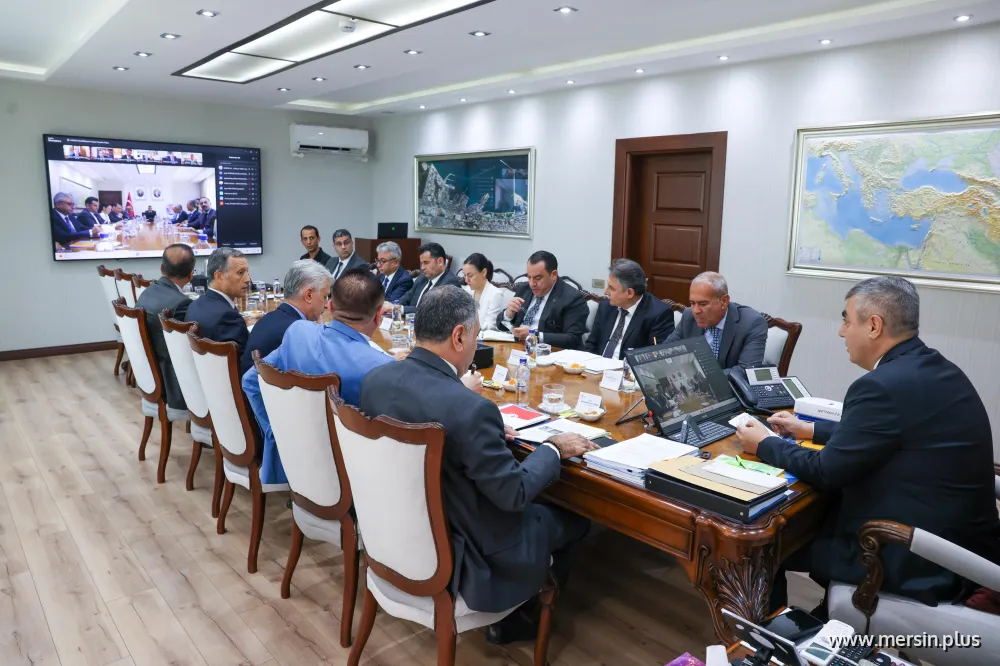 Mersin'de Dev Yatırım Zirvesi: Vali Toros Başkanlık Etti