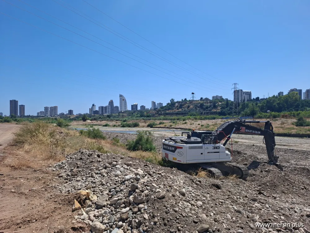 Mersin’de Sel ve Taşkın Riskine Karşı Dere Islahı Çalışmaları