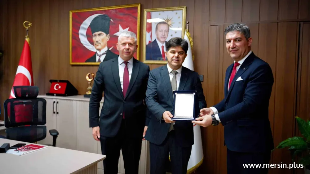 "Sana Emanet Bilgi Yarışması" Şampiyonlarından İl Millî Eğitim Müdürü Muhammed Özdemirci’ye Anlamlı Ziyaret