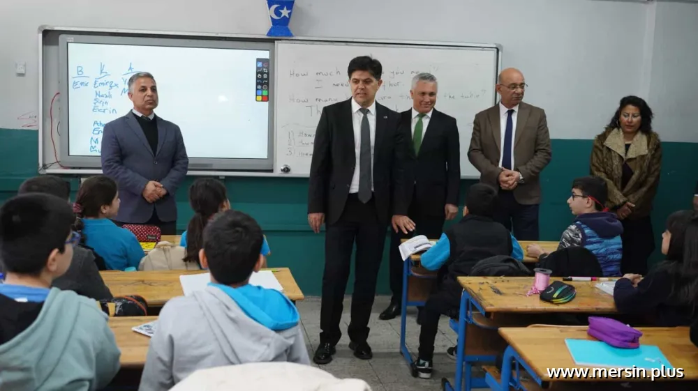 Akdeniz Gazipaşa Ortaokulunda Öğrencilere Postür Analizi Taraması Yapıldı