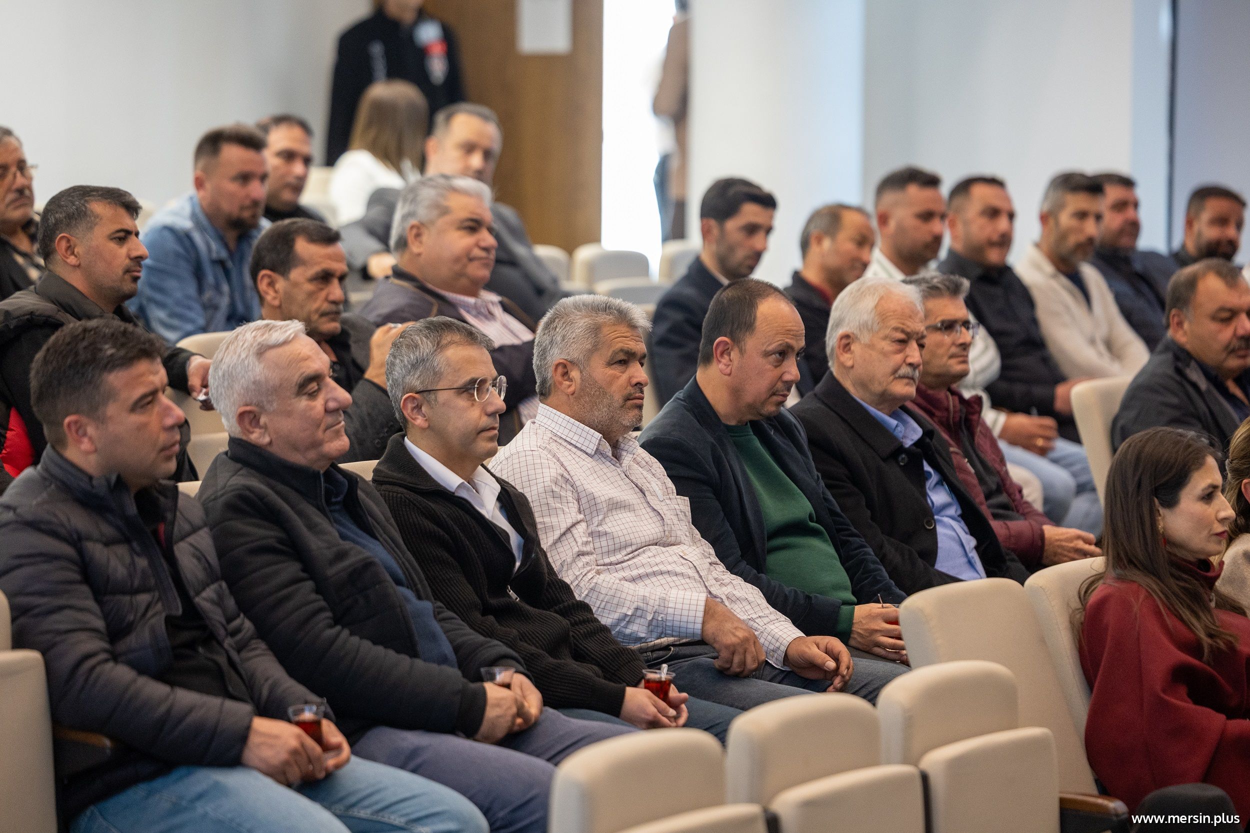 Başkan Tuncer’den Muhtarlarla Kritik Toplantı: “Mahallelerin Sesi Yol Haritamız”