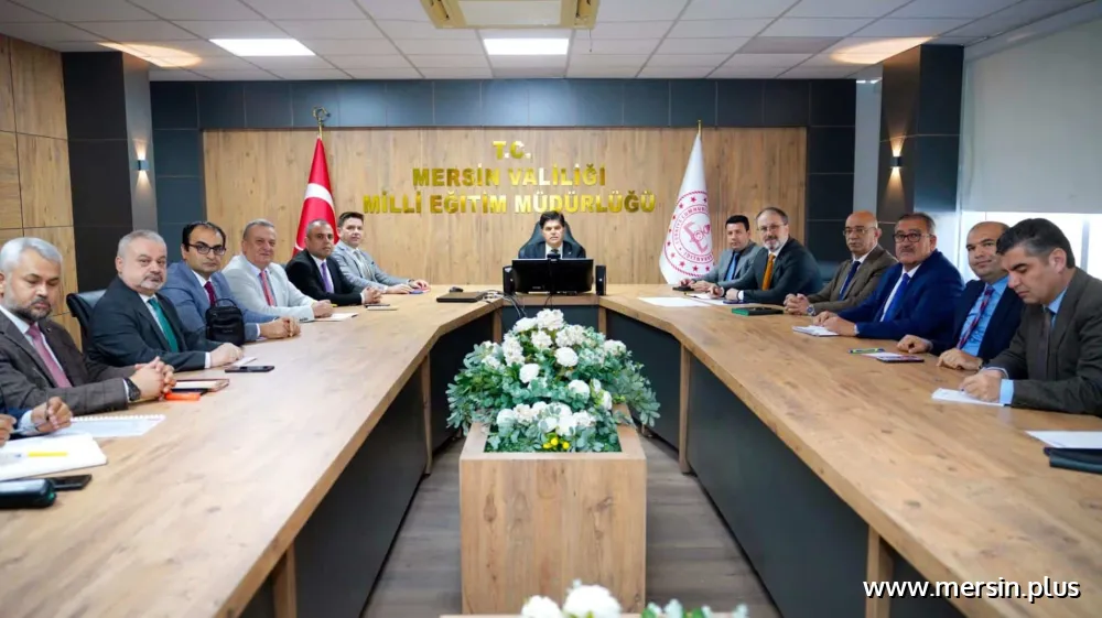 İl Millî Eğitim Müdürü Muhammed Özdemirci Birim Amirleriyle Eğitim Değerlendirme Toplantısı Yaptı