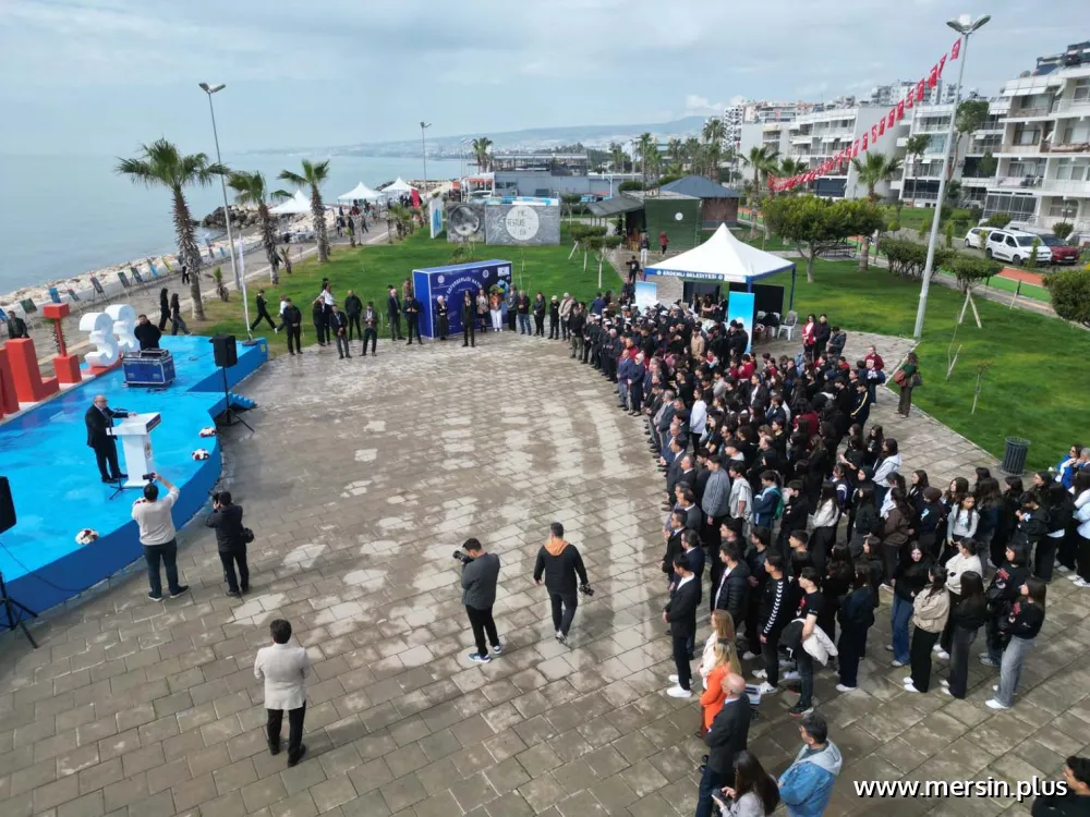 Mersin’de Yüzlerce Öğrenci Su Seferberliği İçin Buluştu