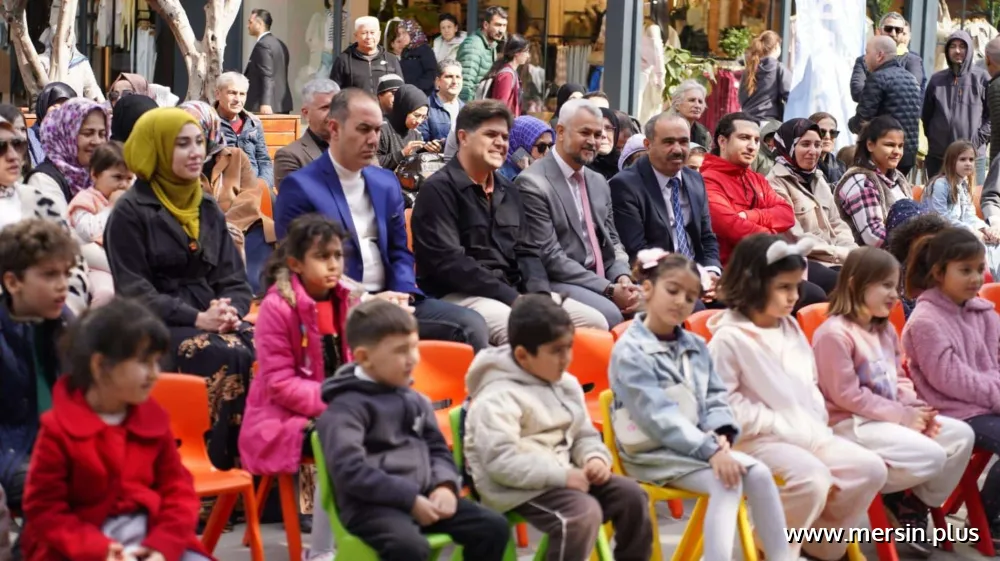 Saya Park AVM’de Ramazan Şenlikleri Coşkusu: İl Millî Eğitim Müdürü Özdemirci Katıldı