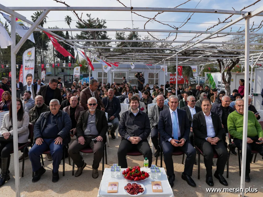 Tarsus Çilek Hasadı ile Geleceğin Tarımı Sahaya İndi