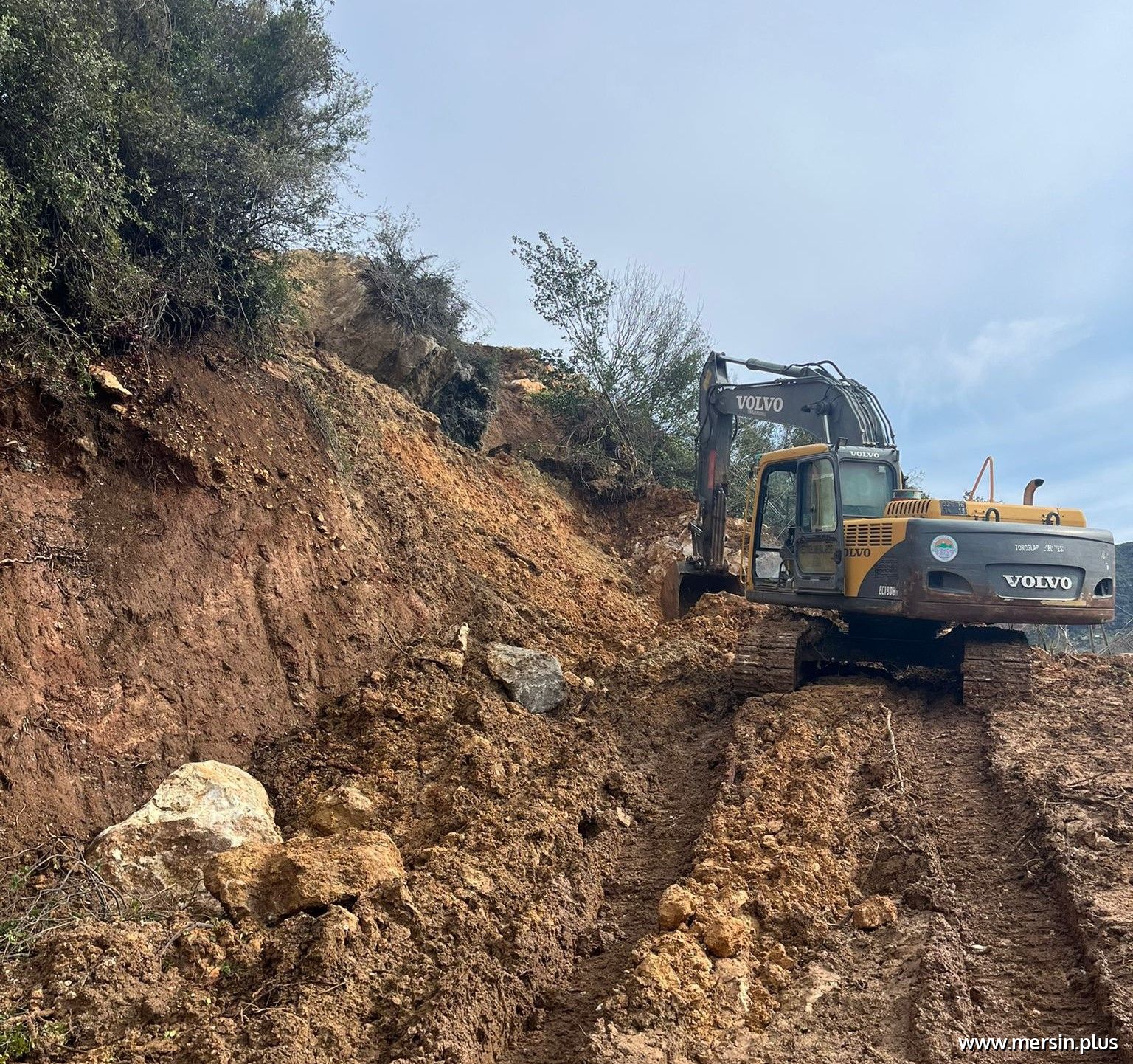Toroslar’da Kırsal Ulaşım Güvenliği İçin Yoğun Mesai