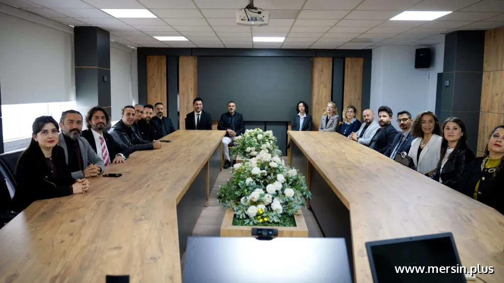 Mersin Maarif Orkestrası Gelecek Konser Planlarını Özdemirci ile Paylaştı