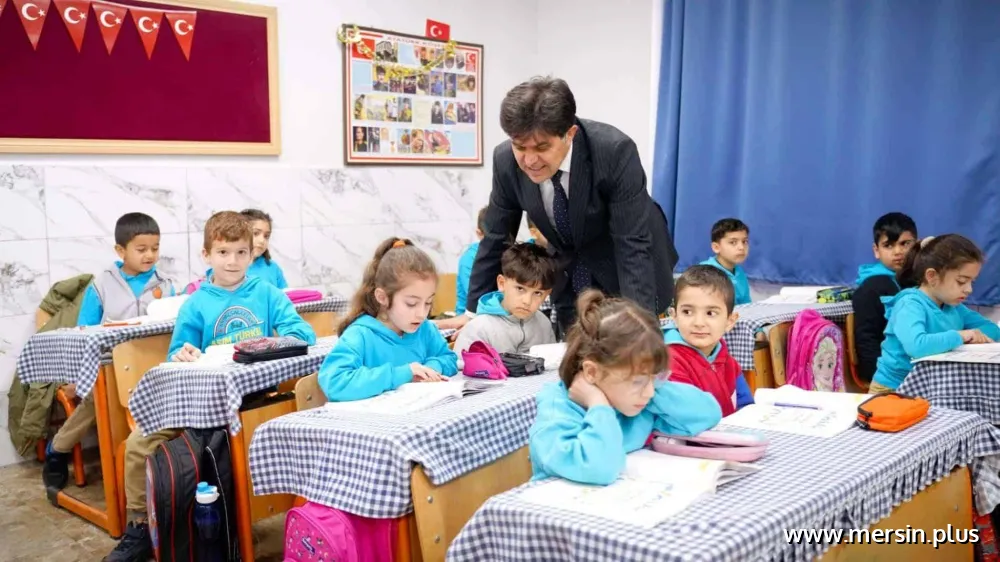 Muhammed Özdemirci Toroslar Şehit Asım Türkel İlkokulunda İncelemelerde Bulundu