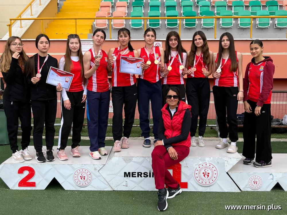 Tarsus Gelecek Spor Kulübü Başarılarıyla Zirveye Koşuyor