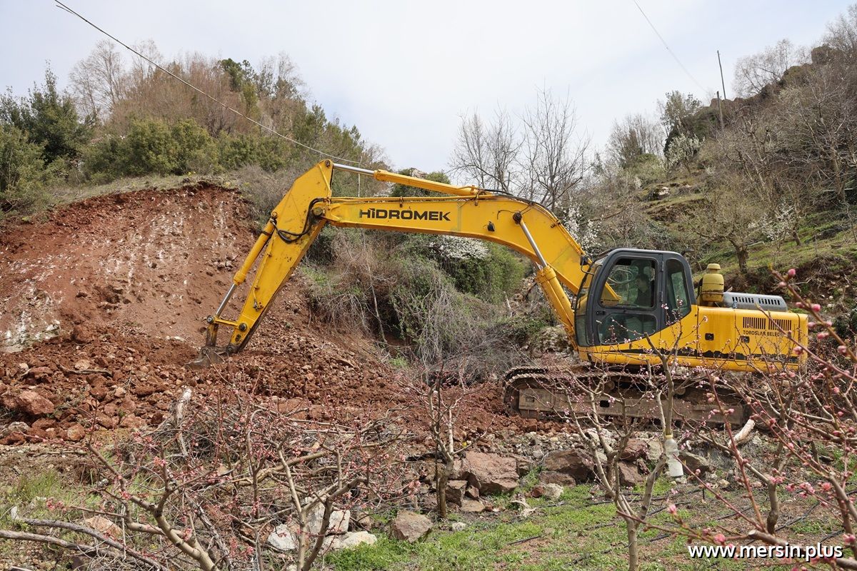 Toroslar’da Bahçe Yolları Yenileniyor: Kırsal Ulaşımda Büyük Dönüşüm