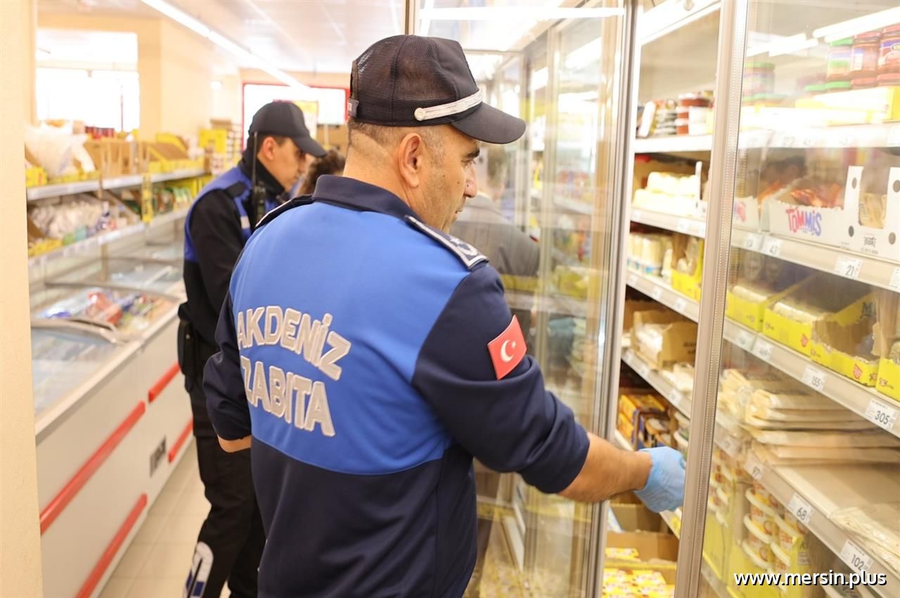 Akdeniz’de Zabıta Alarmda: Hijyen ve Fiyat Denetimleri Aralıksız Sürüyor