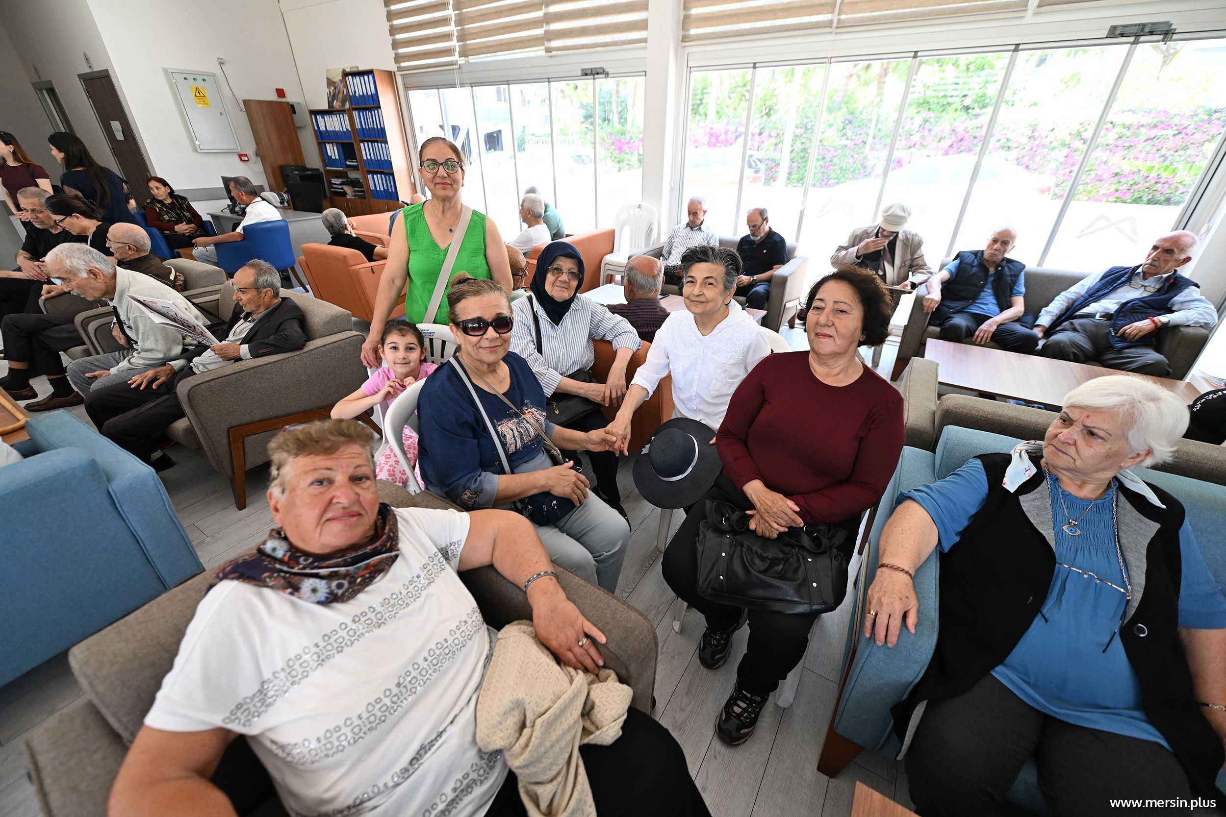 Emekliler Bayramda Yenişehir Emekli Evi’nde Bir Araya Geldi