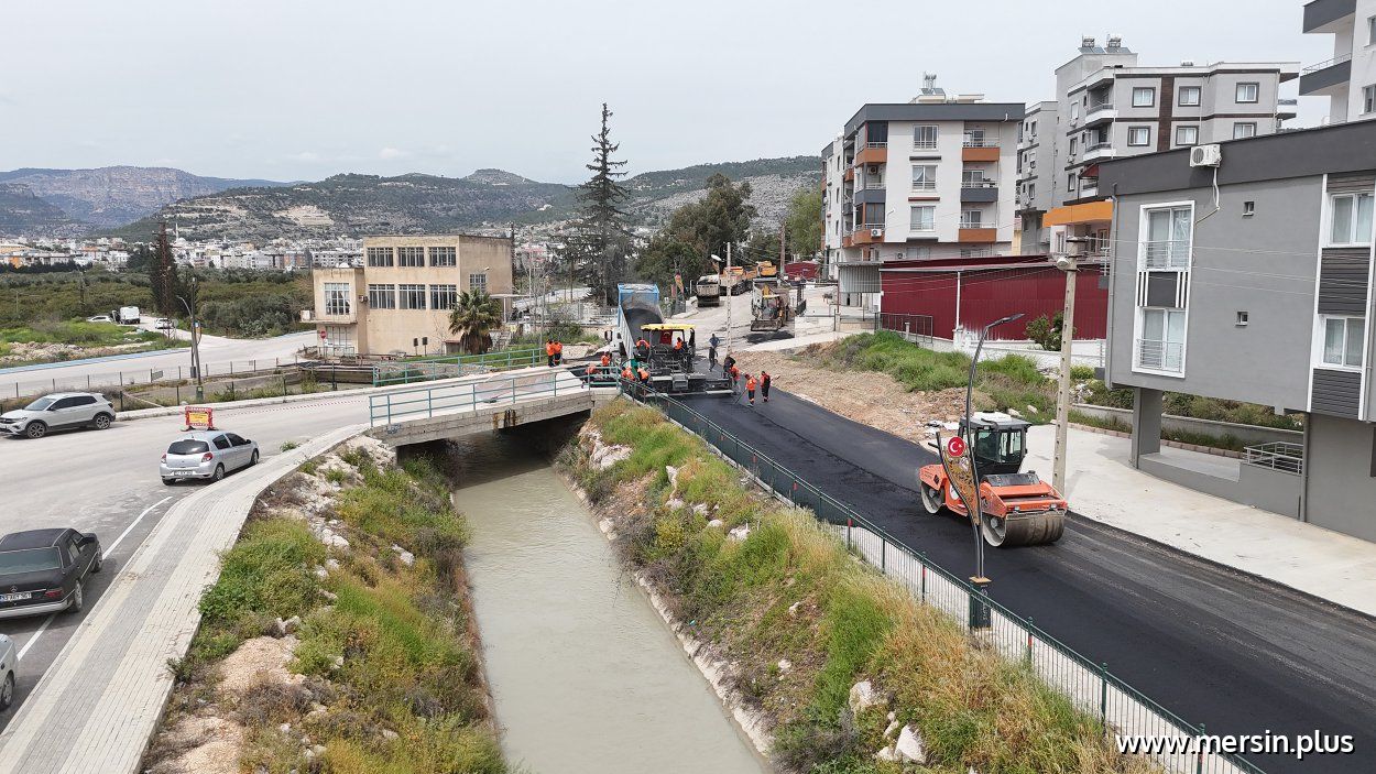 Mersin Büyükşehir’den Silifke’ye Sıcak Asfalt Atağı
