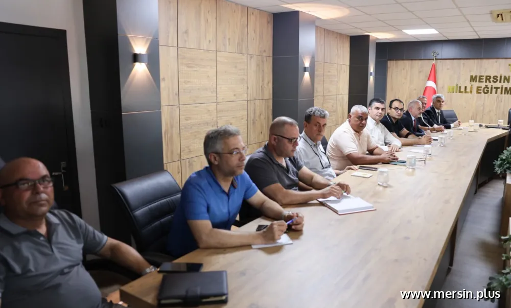 Eğitimde Yeni Dönem Planlamaları Birim Amirleri Toplantısında Ele Alındı