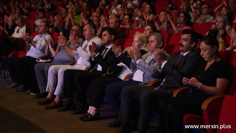 İl Millî Eğitim Müdürü Muhammed Özdemirci Yıl Sonu Konserine Katıldı