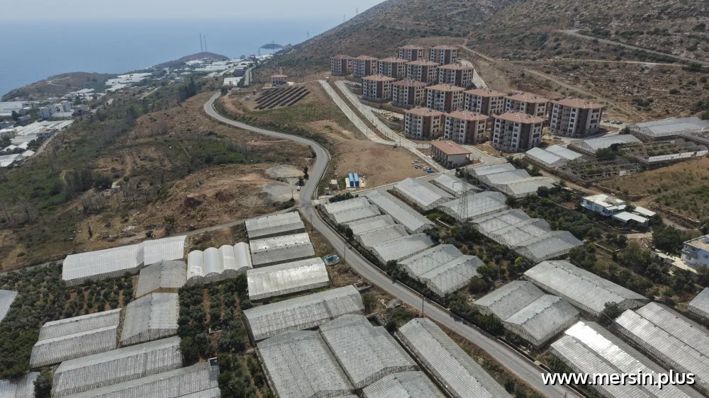 Mersin Büyükşehir Aydıncık'ta 1500 Metrelik Yolu Yeniledi