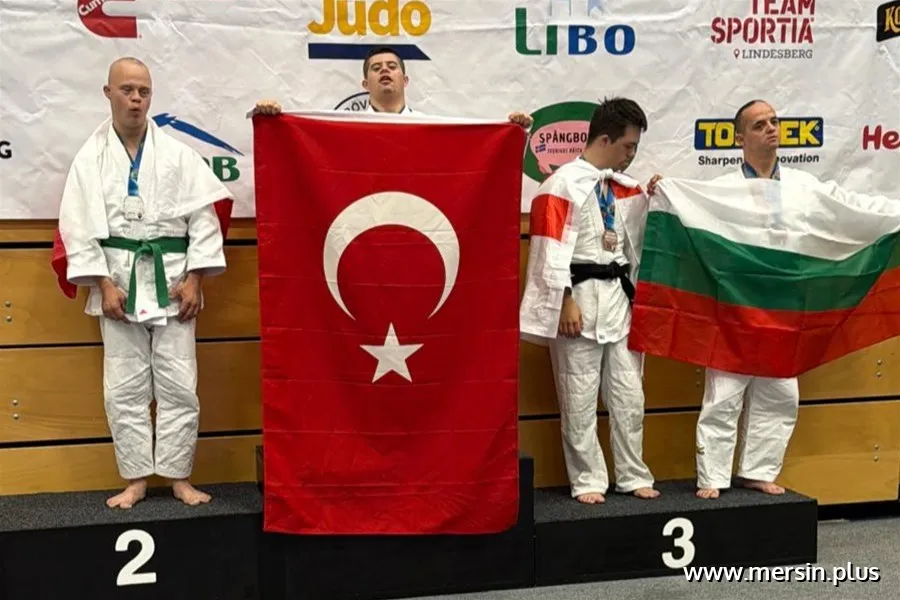 Mersinli milli sporcumuz Musa Alan Down Sendromlular Dünya Judo Şampiyonu Oldu!