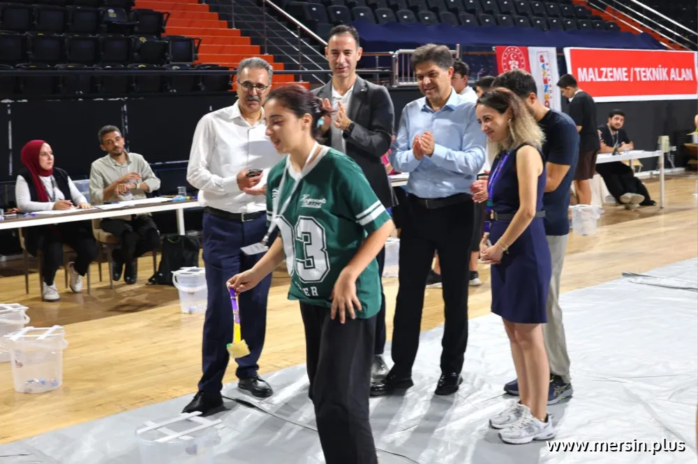 DENEYAP Teknoloji Atölyeleri Öğrenci Seçme Sınavında Gençlerin Teknoloji Heyecanı