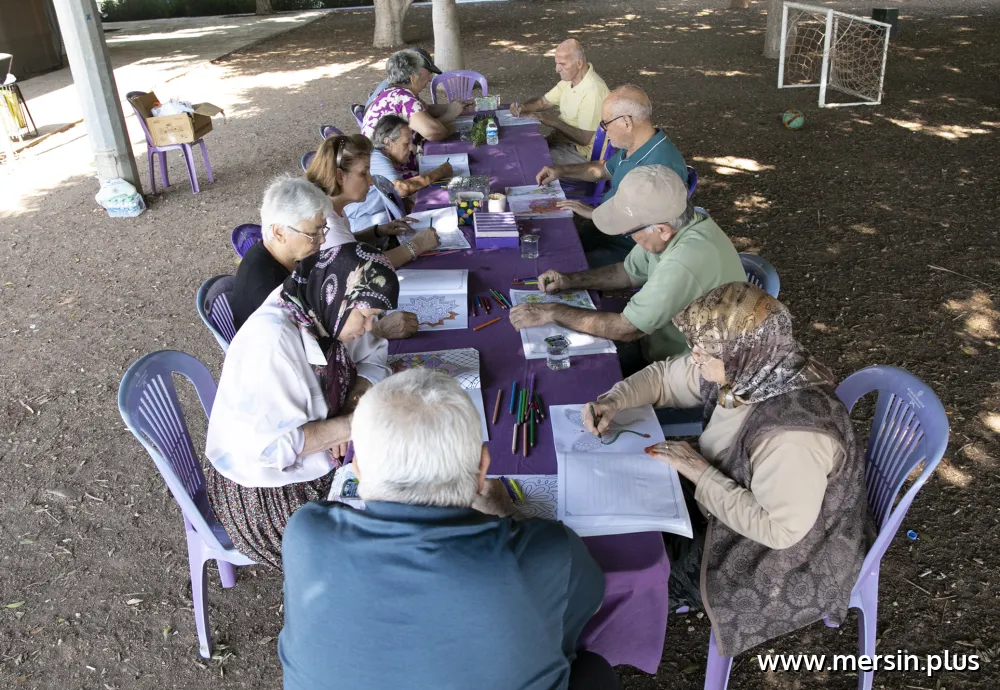 Mersin Büyükşehir’in Alzheimer Hastalarına Yönelik Etkinliğinde Renkli Görüntüler