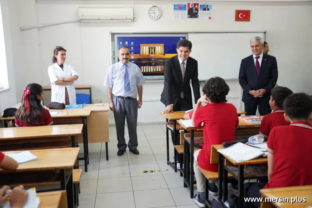 Muhammed Özdemirci’den İstanbul Ticaret Odası Şehit Mehmet Güçlü Okuluna Ziyaret
