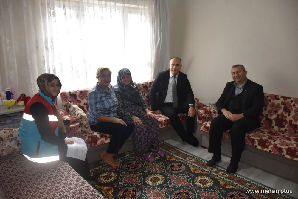 Kaymakam Ümit Altay ve Eşinden Dünya Yaşlılar Günü Vesilesiyle Anlamlı Vefa Ziyaretleri
