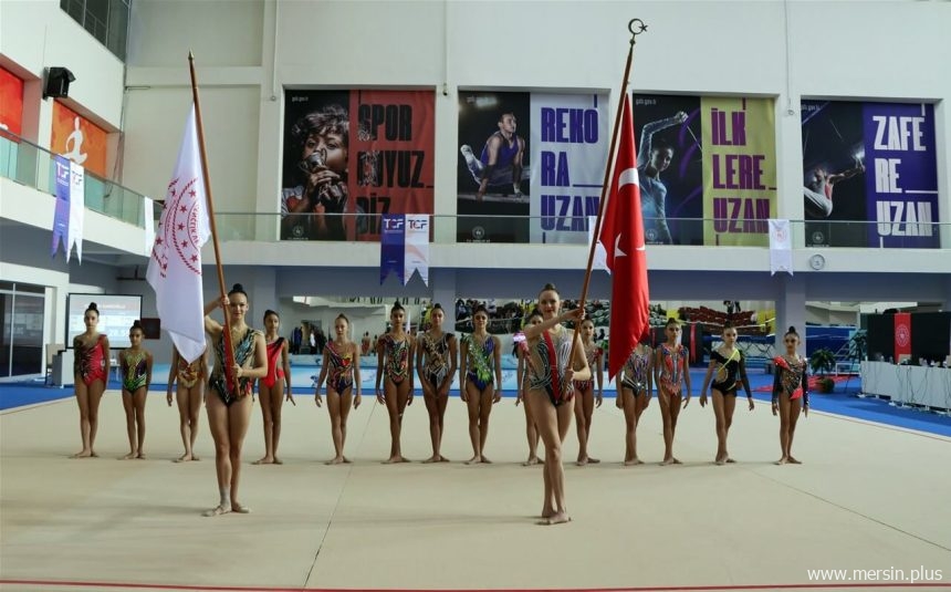 Mersinde Duzenlenen Yildizlar Gencler Ve Buyukler Ritmik Cimnastik Turkiye Sampiyonasi Sona Erdi