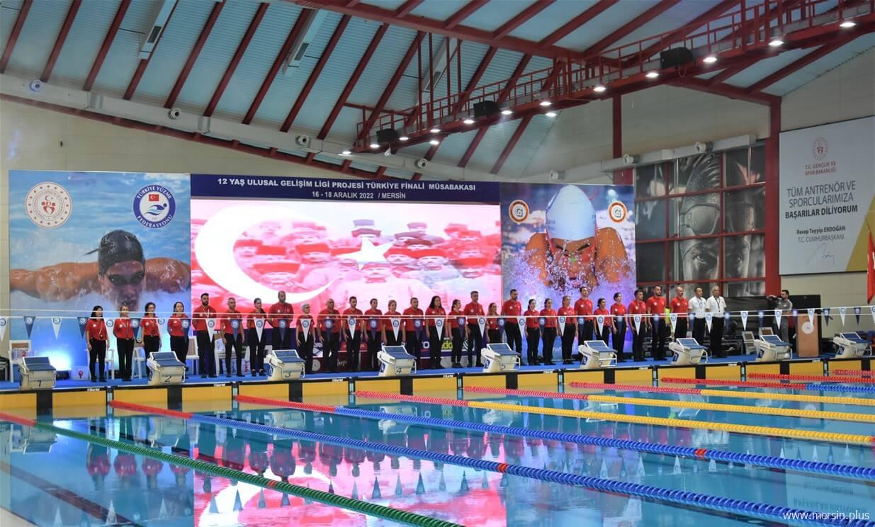 12 Yaş Ulusal Gelişim Projesi Ligi Türkiye Finali Mersin Olimpik Yüzme Havuzunda Başladı