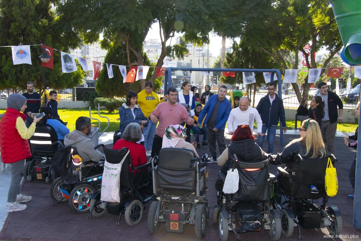Engelsiz Yaşam Parkı’nda ‘3 Aralık Dünya Engelliler Günü’ kapsamında piknik etkinliği düzenlendi