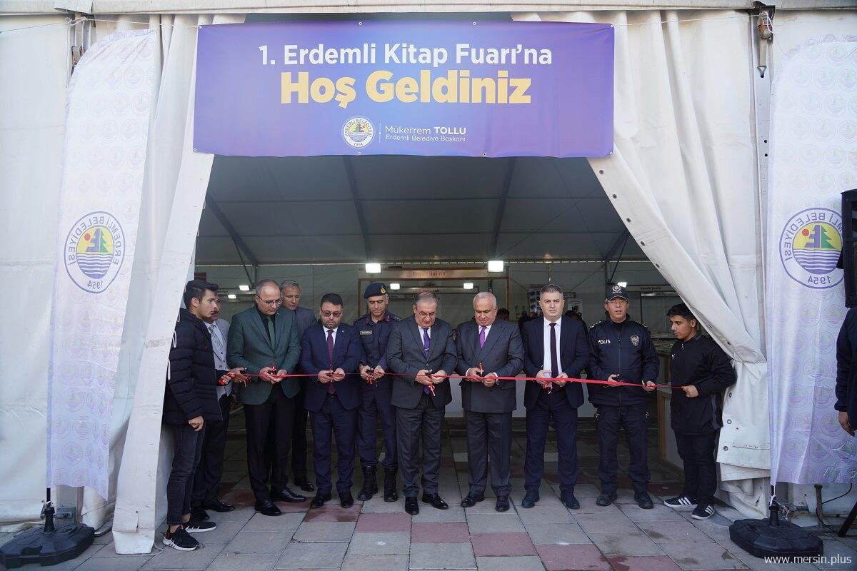 Erdemli Kitap Günleri Fuarı Başladı