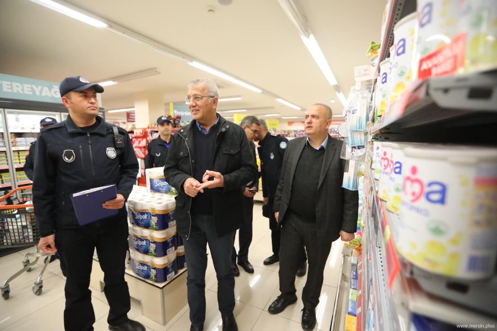 Mezitli Belediye Başkanı Neşet Tarhan, Marketleri Denetledi