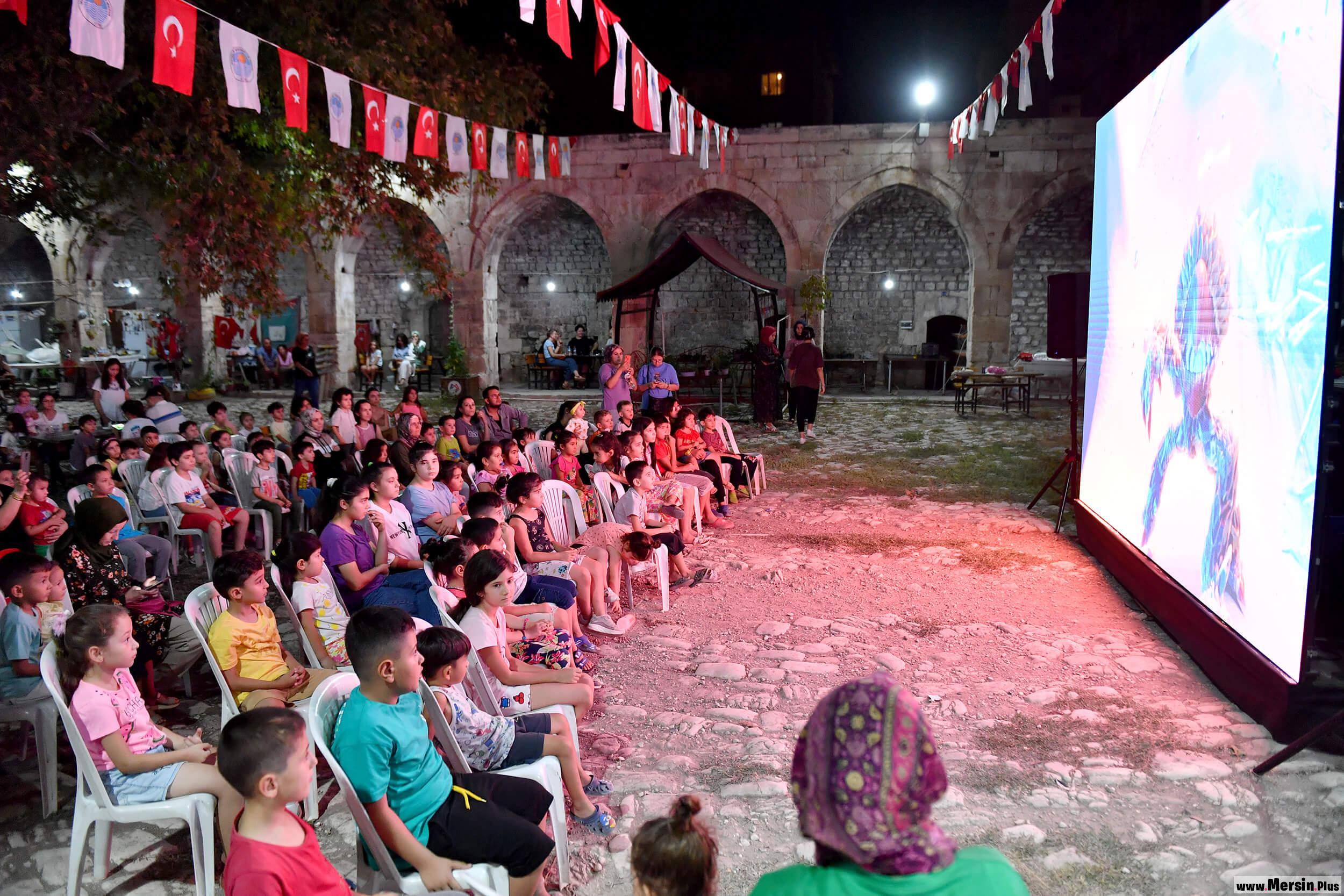 MBB, Mut’taki Çocuklara Açık Hava Film Etkinliği Düzenledi