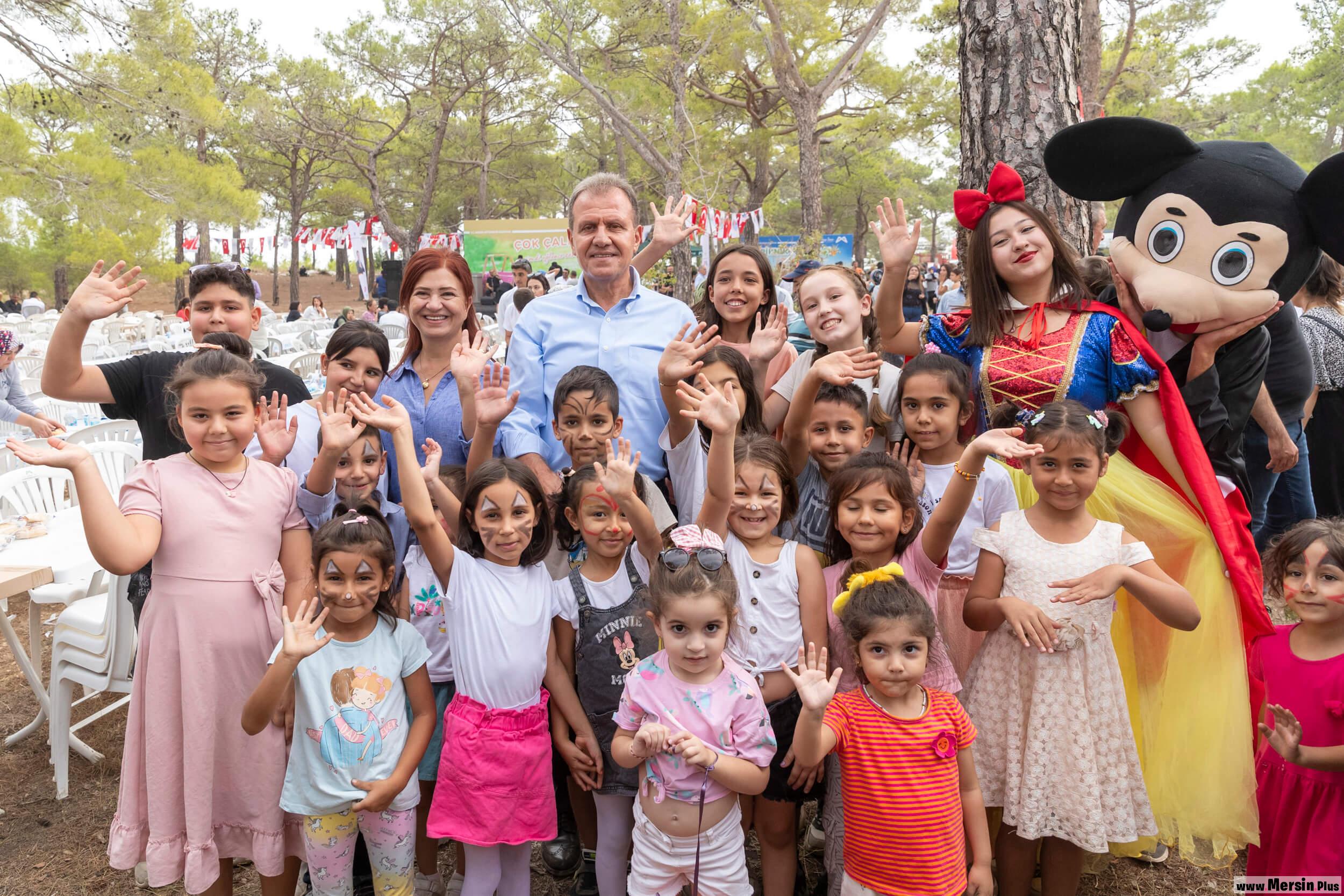 Vahap Seçer ve Meral Seçer, Piknik Programında Personel ve Aileleri İle Buluştu