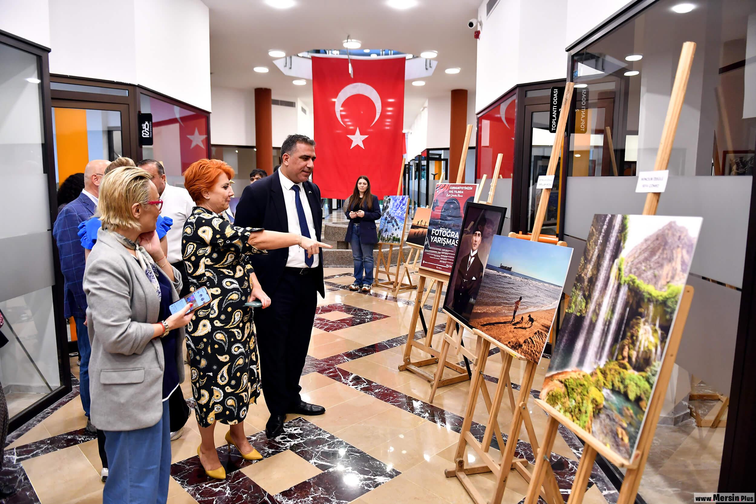 Cumhuriyet Coşkusu Mersin Büyükşehir'de Sanatla Buluştu