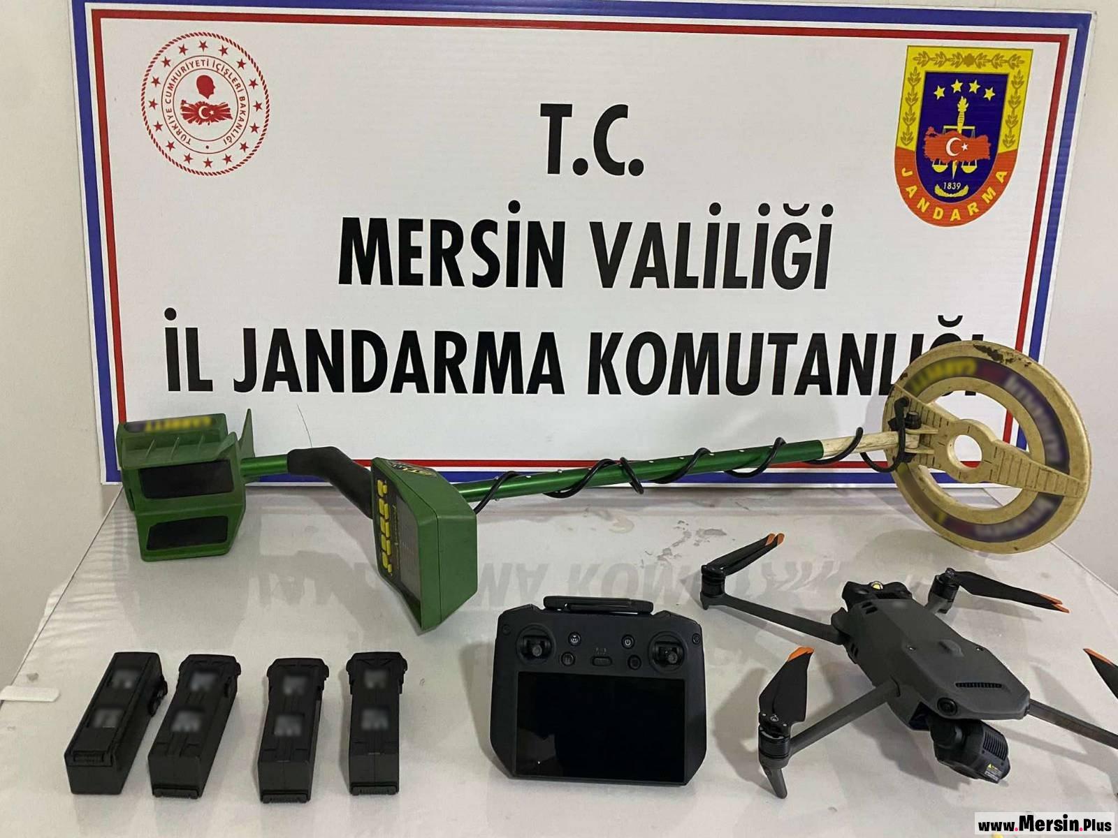 Define Arayan Şahıslar Jandarmaya Takıldı