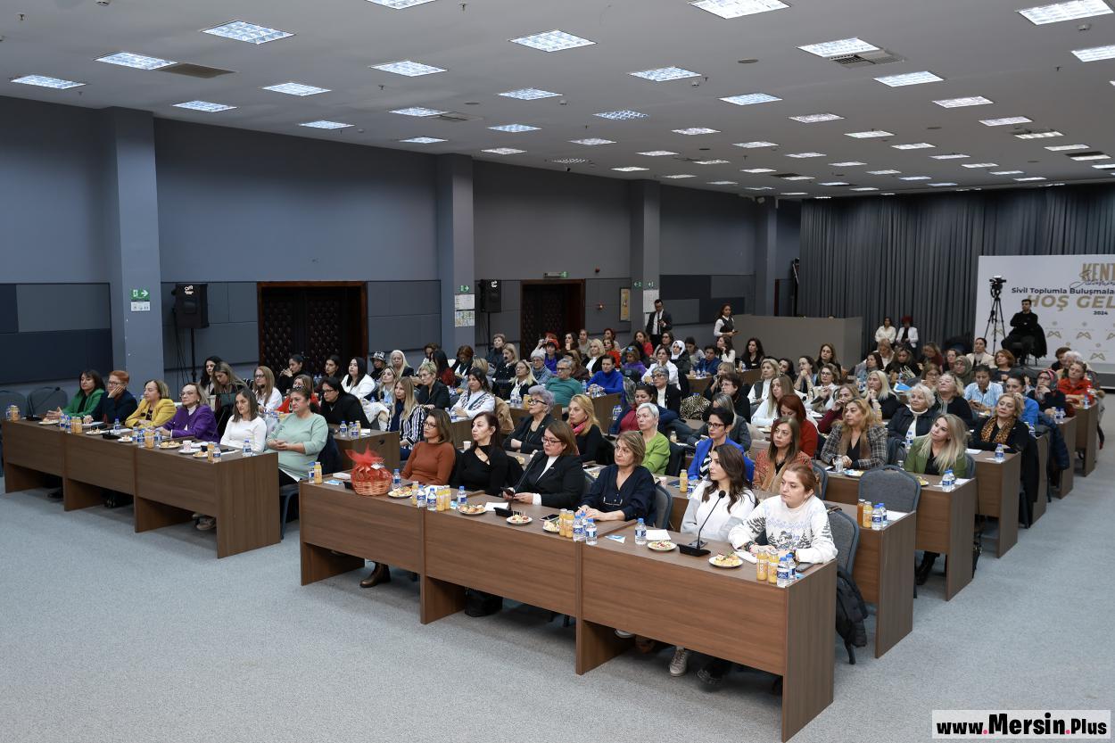 Vahap Seçer, ‘Kent Katılımı Buluşmaları’ Kapsamında Mersin’deki Kadın Örgütleri İle Bir Araya Geldi