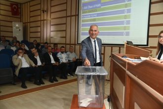 Anamur Belediye Meclisi’nin Ilk Toplantısı Belediye Başkanı Durmuş Deniz’in Başkanlığında Gerçekleştirildi