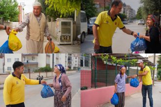 Tarsus Belediyesi 2 Ton Yeni Dünya Meyvesini Kapı Kapı Gezerek Dağıttı