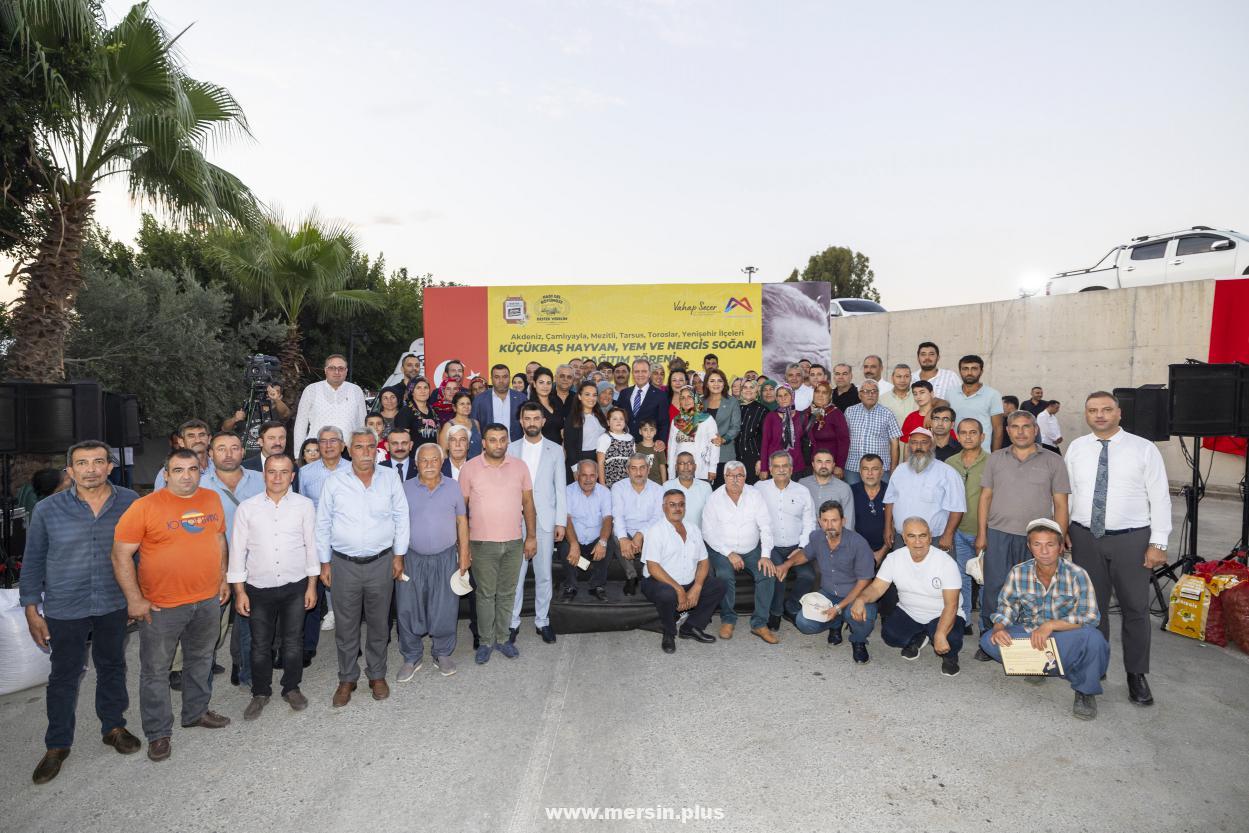 Başkan Seçer, ‘Küçükbaş Hayvan, Yem ve Nergis Soğanı Dağıtım Töreni’ne Katıldı