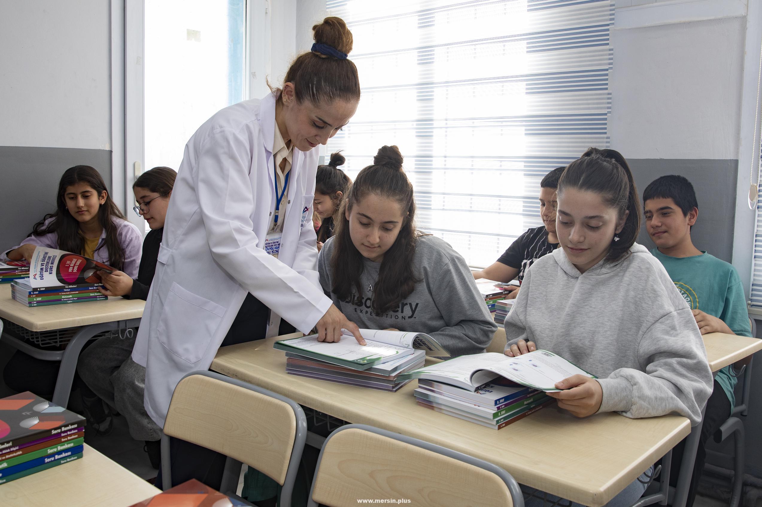 Sınava Hazırlanan Öğrenciler, Büyükşehir'de Olmanın Avantajını Yaşıyor