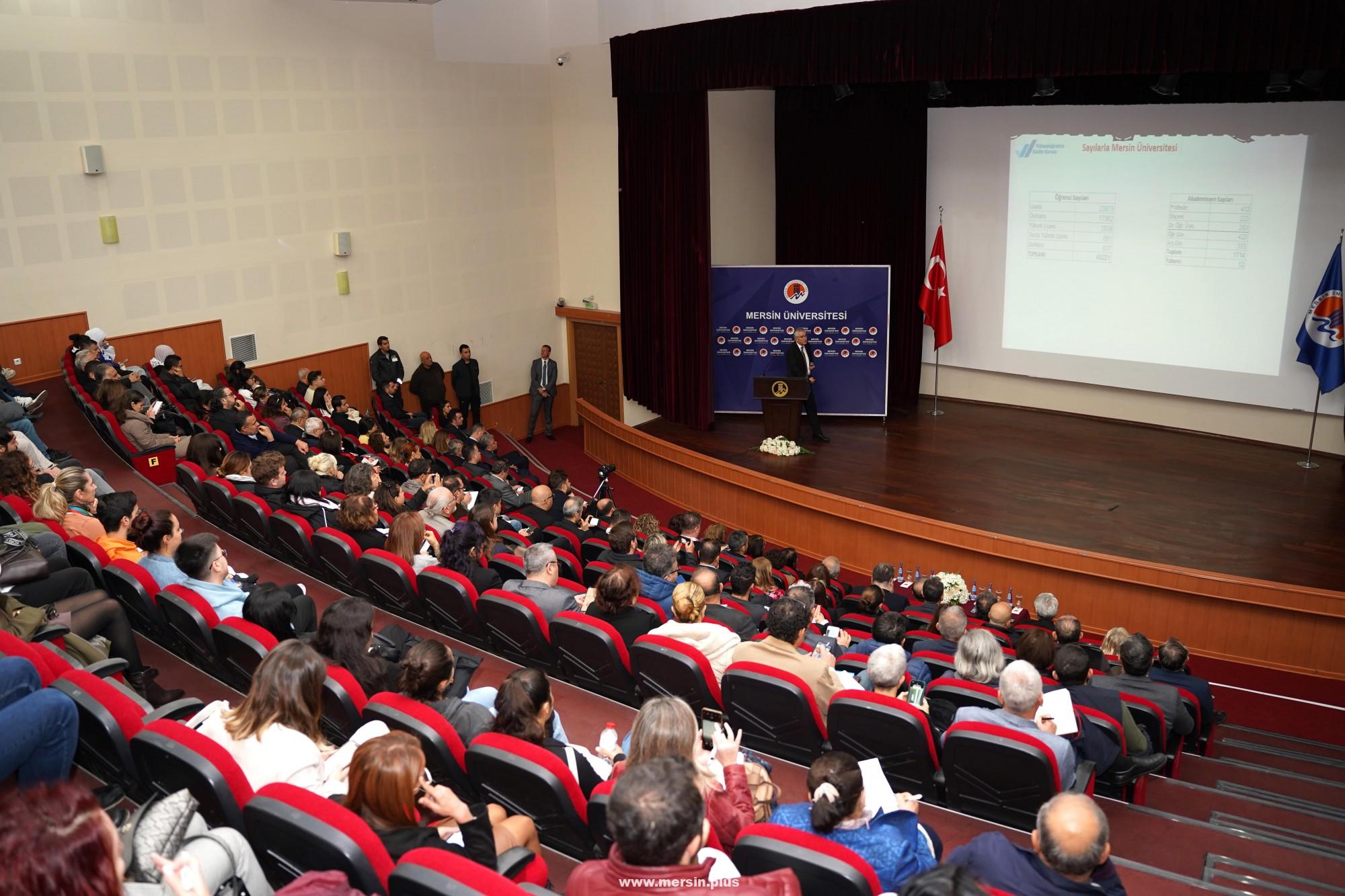 YÖKAK Başkanı Prof. Dr. Ümit Kocabıçak Üniversitemizde Konferans Verdi
