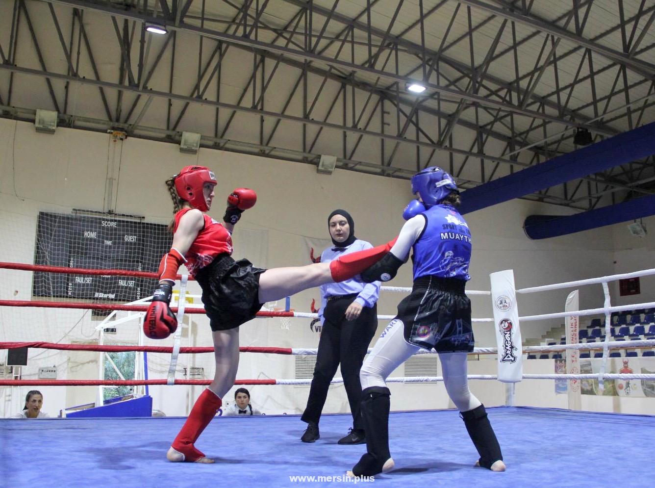 Sporcularımız Kick Boks ve Muay Thai Türkiye Şampiyonalarından Madalyalarla Döndü