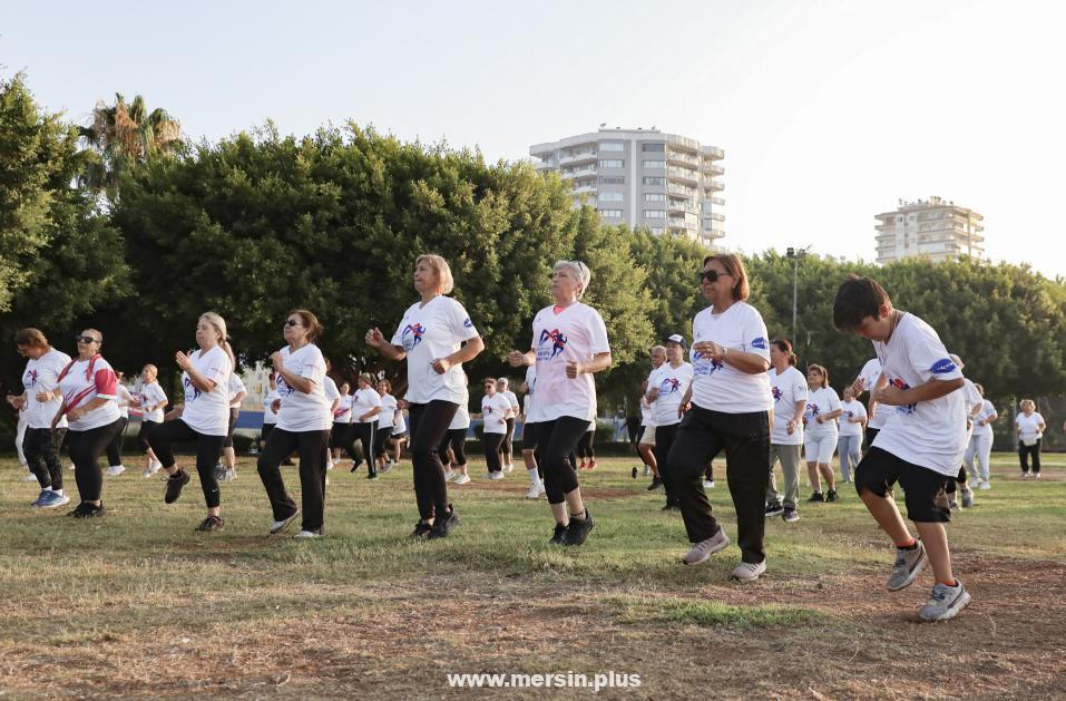 Büyükşehir’in “Harekete Devam” Sabah Sporu Mersin’de Yoğun İlgi Görüyor